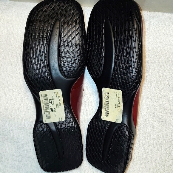 Women's Anne Klien - Picture 7 of 9